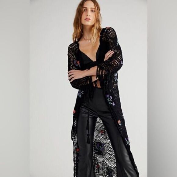 Free People X Flook Hydrangea Crochet Kimono - Picture 1 of 7